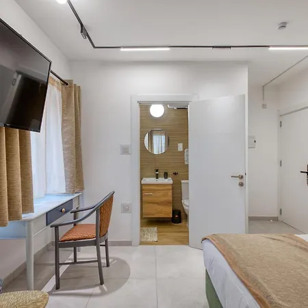 Проживание в семье Haven 3 *